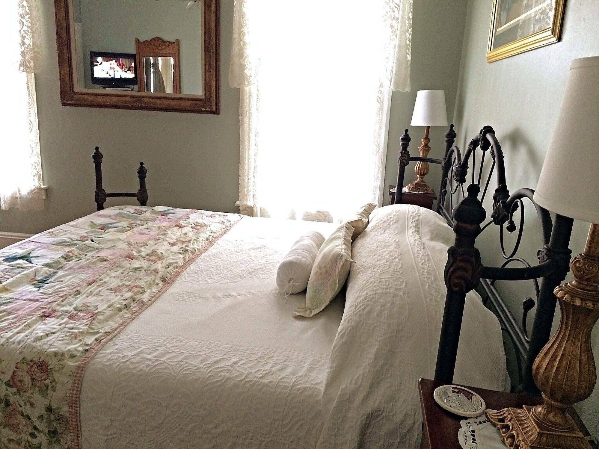 Brackenridge House Bed And Breakfast San Antonio Exterior photo