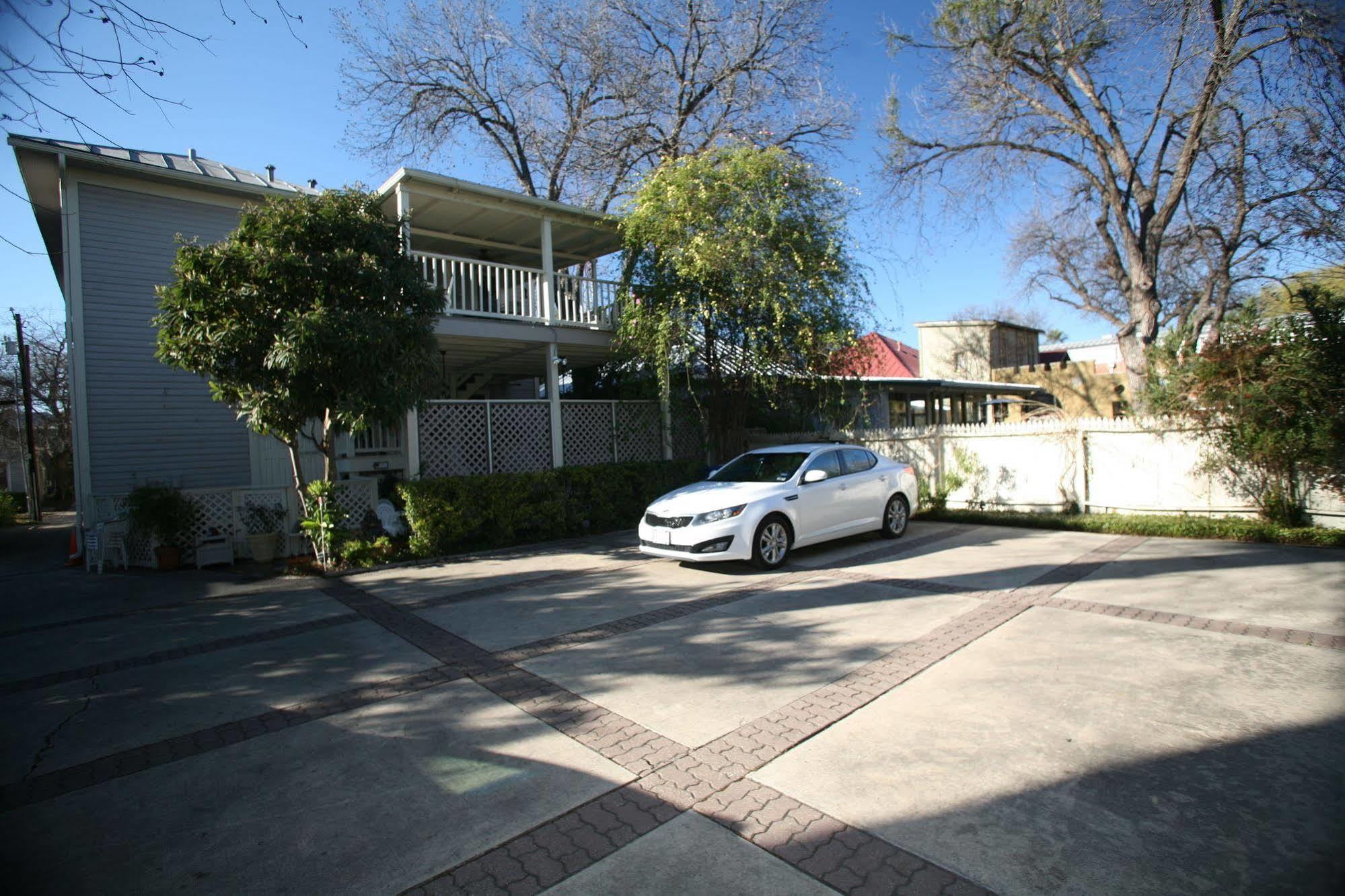 Brackenridge House Bed And Breakfast San Antonio Exterior photo